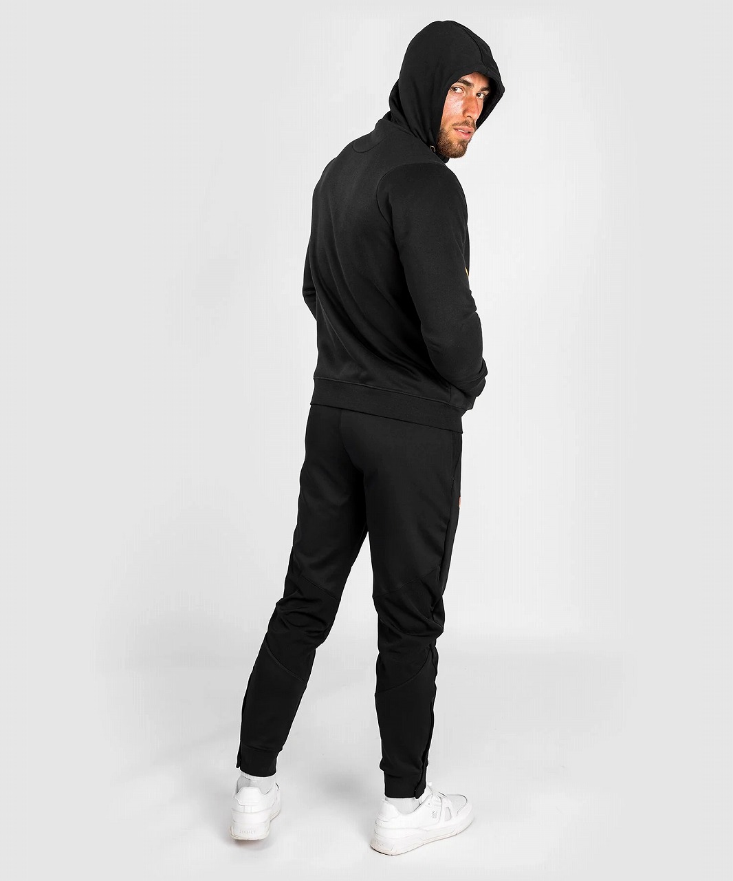 VENUM ジップパーカー UFC FIGHT NIGHT2.0 レプリカ 黒/金