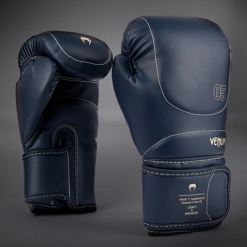 VENUM ボクシンググローブ Impact Evo アイシーブルー